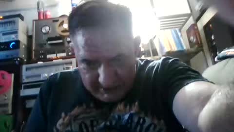 Snapshot of badcady0 chatting on October 17, 2025, 5:54 am badcady0 online show from October 17, 2025, 5:54 am