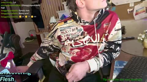 Snapshot of baddaddy215 chatting on December 6, 2024, 11:00 am baddaddy215 online show from December 6, 2024, 11:00 am