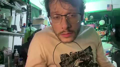 Snapshot of baddaddy215 chatting on December 31, 2024, 12:15 pm baddaddy215 online show from December 31, 2024, 12:15 pm