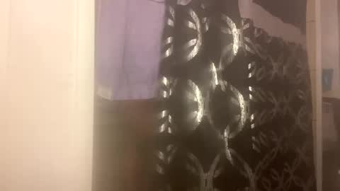 Snapshot of baddaddy215 chatting on January 9, 2025, 11:25 am baddaddy215 online show from January 9, 2025, 11:25 am