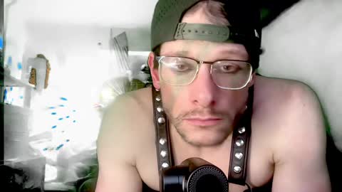 Snapshot of baddaddy215 chatting on January 16, 2025, 9:59 am baddaddy215 online show from January 16, 2025, 9:59 am