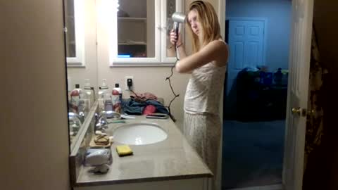 baddie_babe333 online show from July 7, 2026, 2:14 am