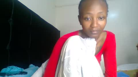 Snapshot of baddie_bunnie chatting on December 4, 2025, 1:59 am baddie_bunnie online show from December 4, 2025, 1:59 am