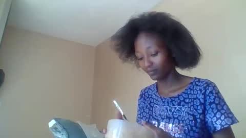 Snapshot of baddie_bunnie chatting on December 16, 2025, 1:05 pm baddie_bunnie online show from December 16, 2025, 1:05 pm