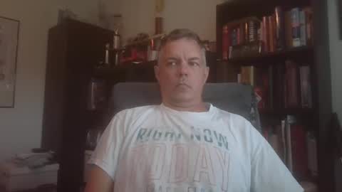 Snapshot of badger32934 chatting on December 27, 2024, 7:14 pm Badger online show from December 27, 2024, 7:14 pm