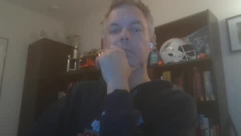 Snapshot of badger32934 chatting on January 21, 2025, 12:15 am Badger online show from January 21, 2025, 12:15 am