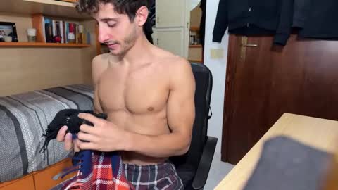 Snapshot of badguy_22 chatting on November 24, 2025, 9:36 pm Badguy online show from November 24, 2025, 9:36 pm