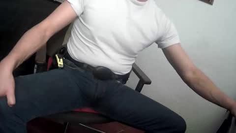 Snapshot of badhombremx chatting on February 11, 2026, 11:10 pm Mexican livin Off the Wall online show from February 11, 2026, 11:10 pm