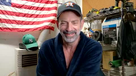 Snapshot of badnightwolf chatting on January 14, 2026, 12:22 pm Silver online show from January 14, 2026, 12:22 pm