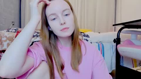 Snapshot of bae_cake_ chatting on December 21, 2025, 6:04 pm Alice online show from December 21, 2025, 6:04 pm