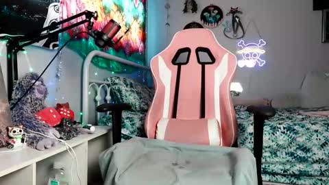 Bae Bae Blue online show from October 29, 2025, 7:04 pm