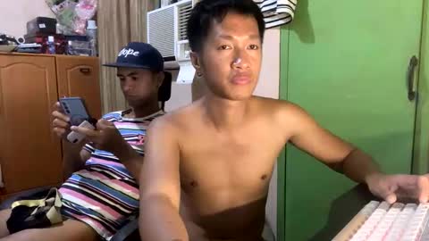 baggage00 online show from April 5, 2026, 9:50 am