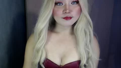 april online show from March 8, 2026, 5:28 pm