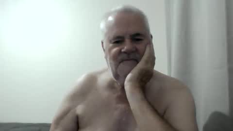 Baker242 online show from October 5, 2025, 11:24 pm