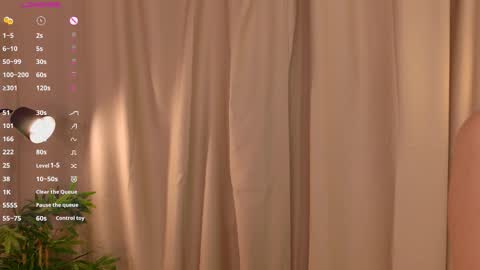 Snapshot of balabauss chatting on November 28, 2025, 7:11 am balabauss online show from November 28, 2025, 7:11 am