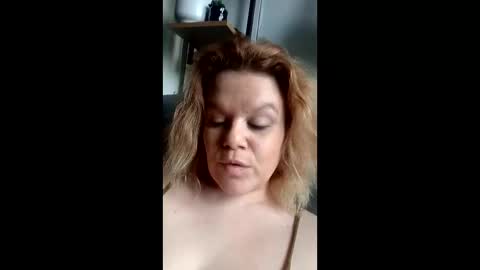 Snapshot of balanescuannamaria21 chatting on May 25, 2026, 11:16 am balanescuannamaria21 online show from May 25, 2026, 11:16 am