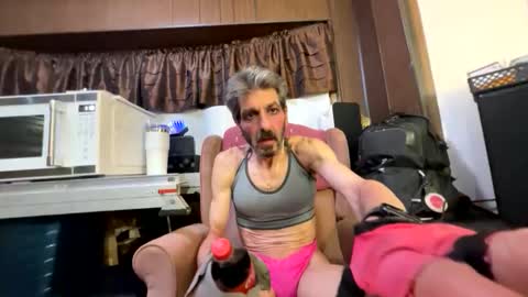 Snapshot of balddickstroking chatting on January 11, 2026, 6:18 am balddickstroking online show from January 11, 2026, 6:18 am