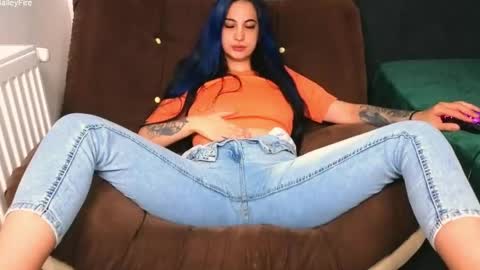 Amy online show from May 19, 2026, 1:56 am