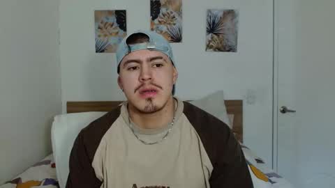 Snapshot of baltazardupont chatting on January 8, 2025, 2:46 pm Andres - online show from January 8, 2025, 2:46 pm