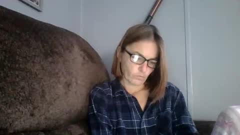 Snapshot of bamacpl80 chatting on December 17, 2025, 2:12 pm bamacpl80 online show from December 17, 2025, 2:12 pm