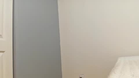 Snapshot of bambi_123 chatting on January 4, 2025, 3:29 am Littlefuckdoll online show from January 4, 2025, 3:29 am