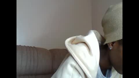 Snapshot of bambi_bunnie chatting on July 1, 2026, 9:11 am Bambi online show from July 1, 2026, 9:11 am
