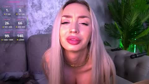 Snapshot of bambikayy chatting on November 19, 2025, 8:25 am Bambi online show from November 19, 2025, 8:25 am