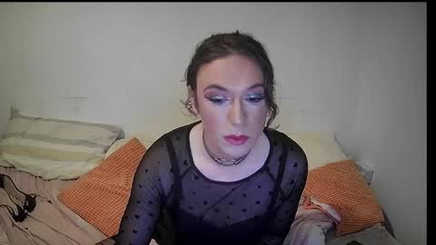 Snapshot of bambikk chatting on February 1, 2025, 9:08 pm Keira online show from February 1, 2025, 9:08 pm