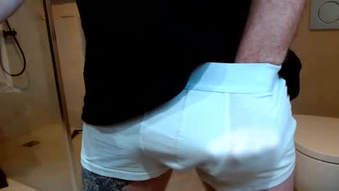 bambooo7171 online show from March 11, 2025, 7:15 am