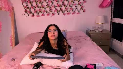 Snapshot of bamby_kitty chatting on January 18, 2026, 10:08 am cataliana online show from January 18, 2026, 10:08 am