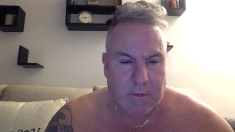 banana5289 online show from January 7, 2025, 2:10 am