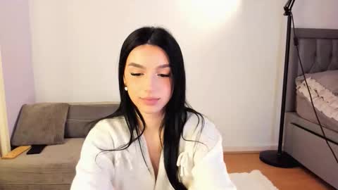 Bandita online show from April 17, 2026, 11:08 pm