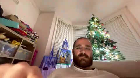 Snapshot of bandk2016 chatting on December 18, 2025, 12:38 am bandk2016 online show from December 18, 2025, 12:38 am