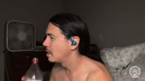 Snapshot of bandrews4795 chatting on October 23, 2025, 6:45 am John online show from October 23, 2025, 6:45 am