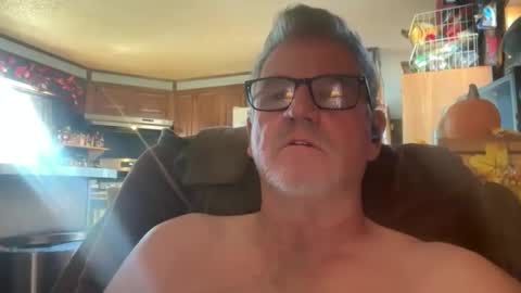 bapeter218 online show from November 2, 2025, 4:42 pm