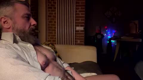 Snapshot of barba71 chatting on March 3, 2026, 6:25 pm Military man 69 online show from March 3, 2026, 6:25 pm