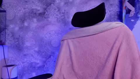 barbara_dennis online show from October 29, 2025, 4:09 pm