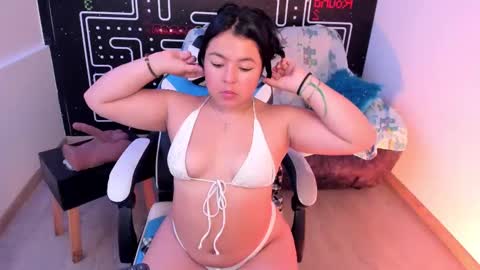 Snapshot of barbara_honey chatting on February 17, 2025, 4:04 pm Barbara online show from February 17, 2025, 4:04 pm