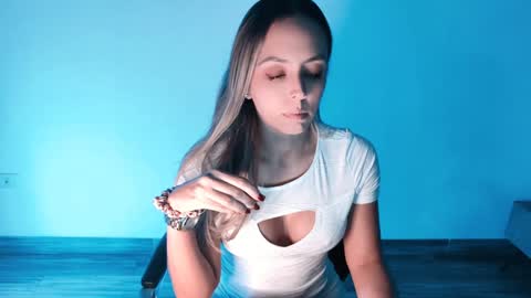 Snapshot of barbara_weber chatting on January 7, 2025, 1:17 am barbara_weber online show from January 7, 2025, 1:17 am