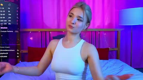 Snapshot of barbarafinch chatting on March 11, 2026, 7:03 am Barbara online show from March 11, 2026, 7:03 am