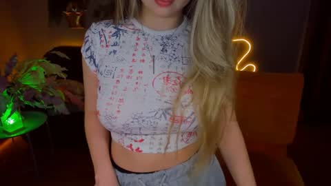 Snapshot of barbaramiles chatting on January 6, 2025, 2:14 pm Barbara online show from January 6, 2025, 2:14 pm