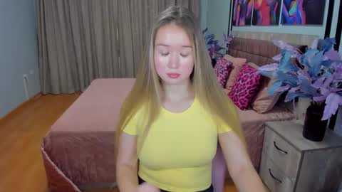 Snapshot of barbaramiles chatting on September 13, 2025, 12:05 pm Barbara online show from September 13, 2025, 12:05 pm