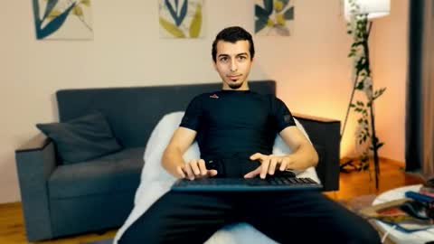 Snapshot of barbarboss chatting on November 30, 2025, 7:34 am John online show from November 30, 2025, 7:34 am