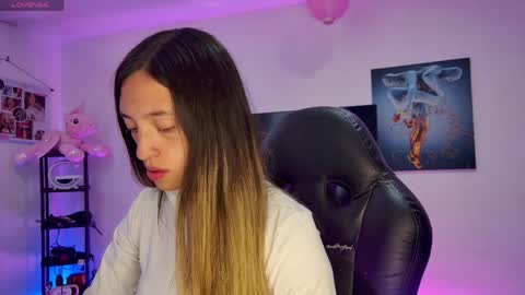 sexy Barbie online show from May 3, 2026, 9:32 pm