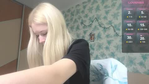 Snapshot of barbie_angel_ chatting on March 18, 2026, 1:03 pm Barbie online show from March 18, 2026, 1:03 pm