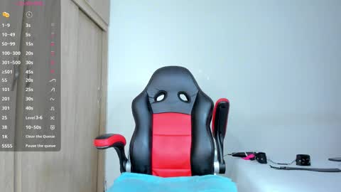 Snapshot of barbie_ebony_ chatting on December 15, 2025, 4:06 am Nicolle online show from December 15, 2025, 4:06 am