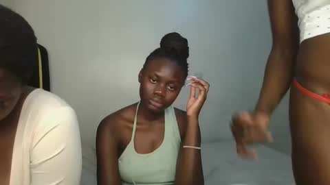 queen online show from September 25, 2025, 1:20 am