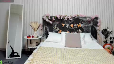 Snapshot of barbie_staze chatting on November 1, 2025, 2:24 am Barbie Staze online show from November 1, 2025, 2:24 am