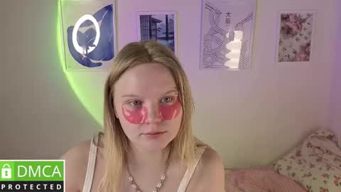 Snapshot of barbie_staze chatting on February 4, 2026, 4:29 am Barbie Staze online show from February 4, 2026, 4:29 am