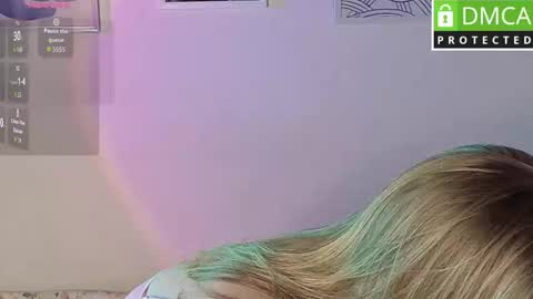 Snapshot of barbie_staze chatting on February 16, 2026, 6:48 pm Barbie Staze online show from February 16, 2026, 6:48 pm